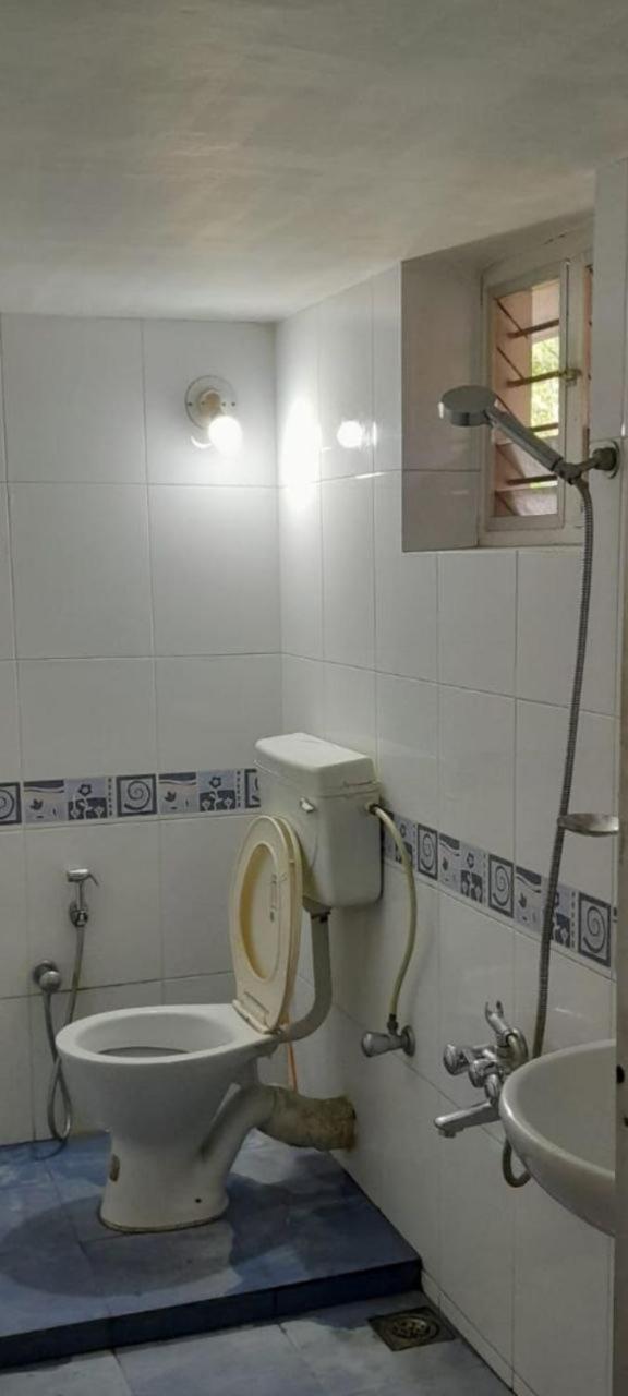 Sapphire Villa Kochi Bagian luar foto