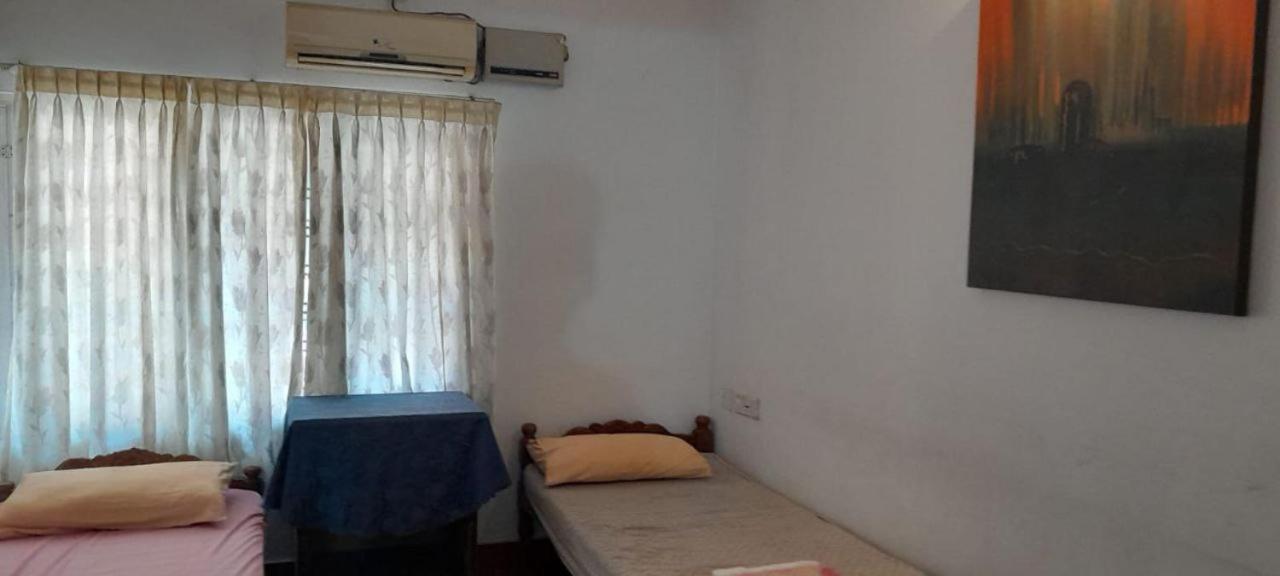 Sapphire Villa Kochi Bagian luar foto
